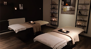 Binnenzwembad van Fletcher Wellness-Hotel Trivium